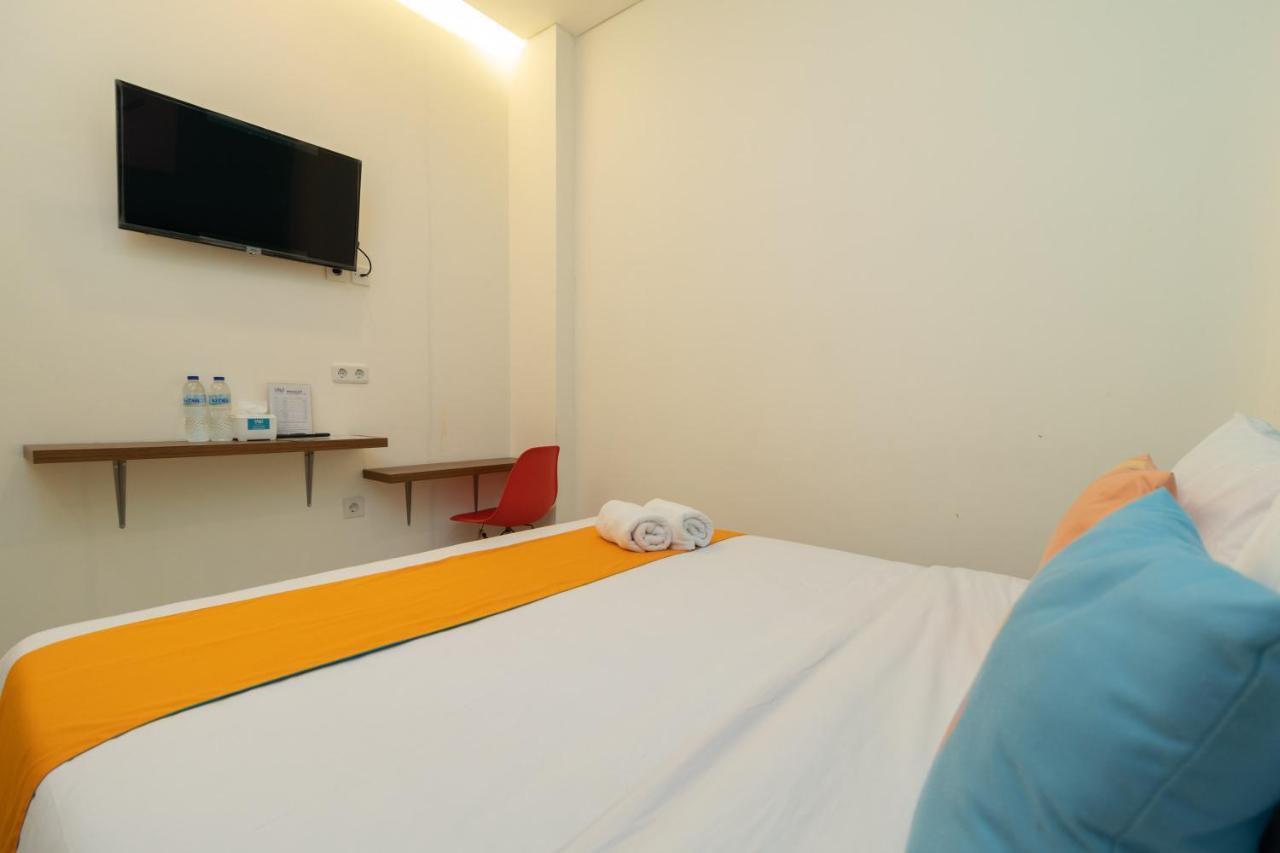 Sans Hotel Suryakencana Bogor Exteriér fotografie