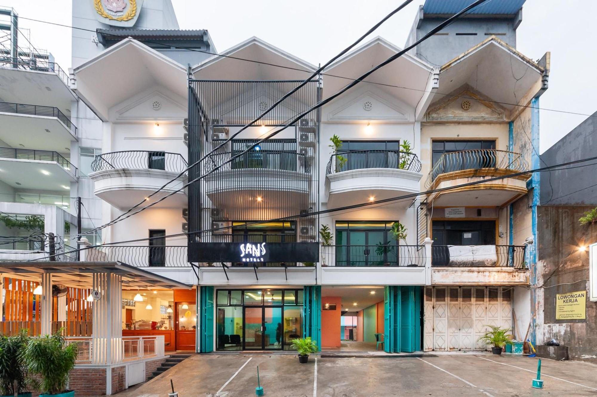 Sans Hotel Suryakencana Bogor Exteriér fotografie
