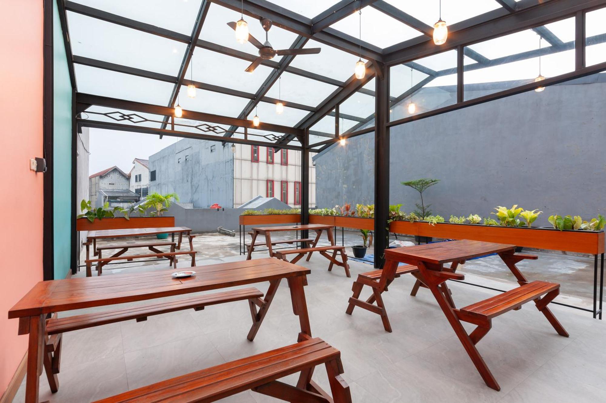 Sans Hotel Suryakencana Bogor Exteriér fotografie